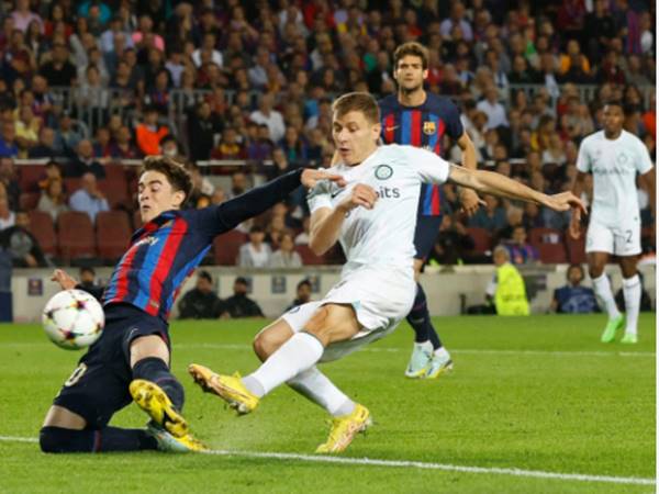 Bóng đá QT chiều 11/12: Barca phải trả giá vì những sai lầm