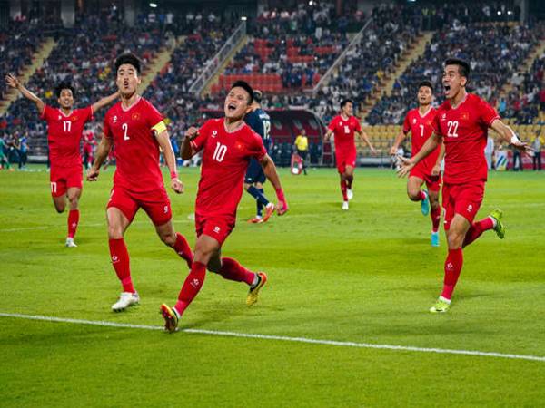 Bóng đá VN: Quả bóng vàng VN 2024 được AFF Cup tác động